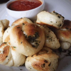 Garlic Knots - 10 Pcs